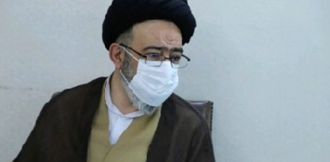 امام جمعه تبریز بر تقویت روحیه بسیجی در رسانه‌ها تاکید کرد